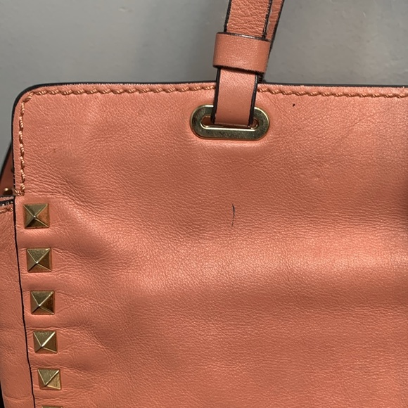 ❌SOLD❌Authentic Valentino Garavani pink leather Rockstud leather purse - Picture 16 of 17